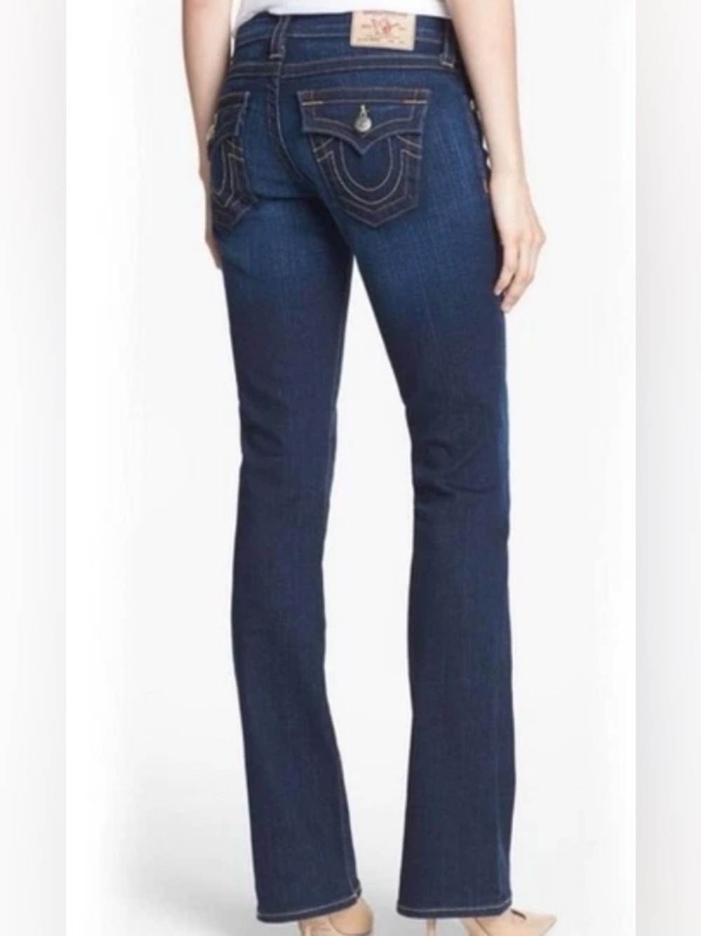 True Religion Becky Bootcut Jeans with Signature Stitching. Size 29 Petite